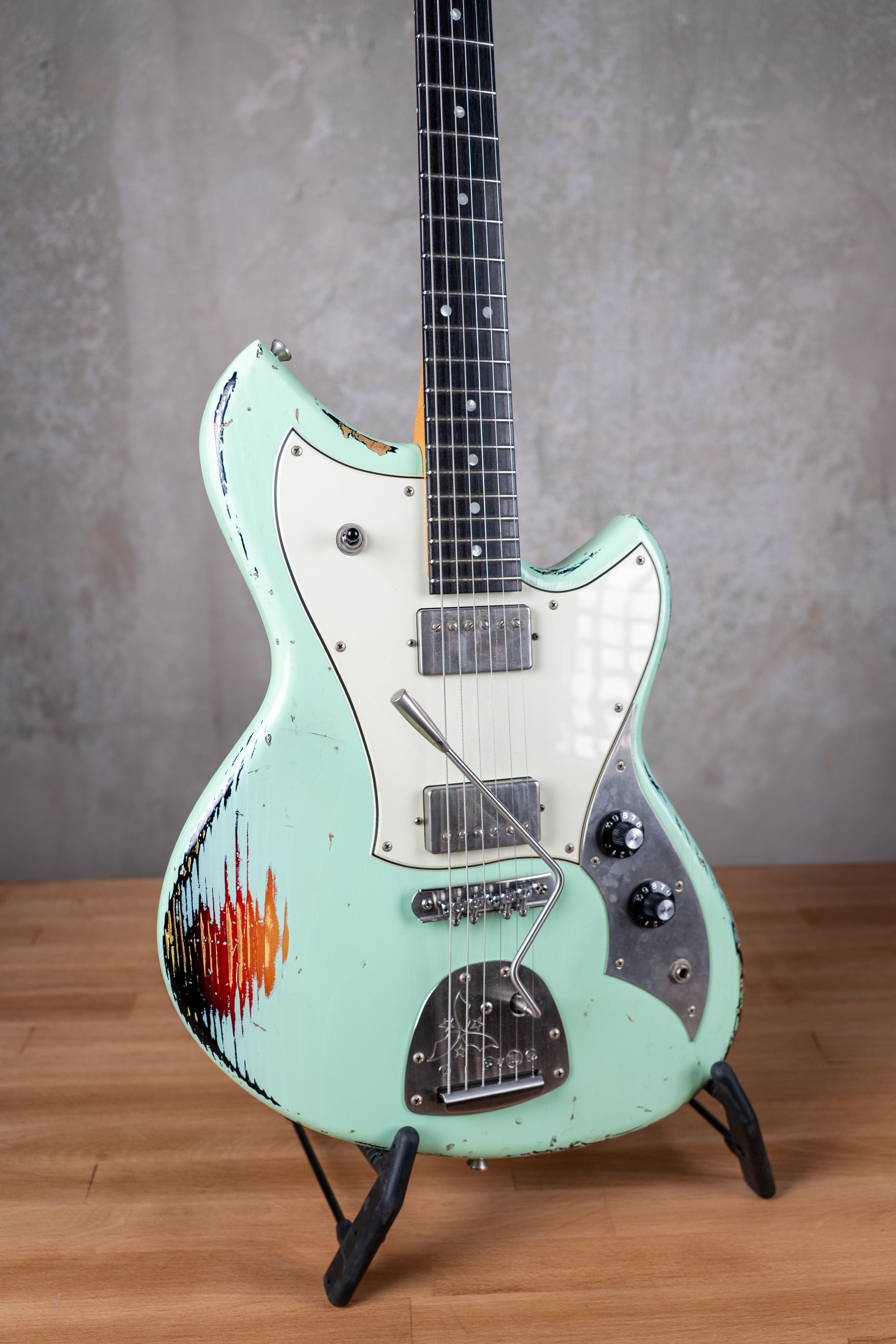 Novo Guitars Serus J HH - Surf Green over '64 3-Tone Burst