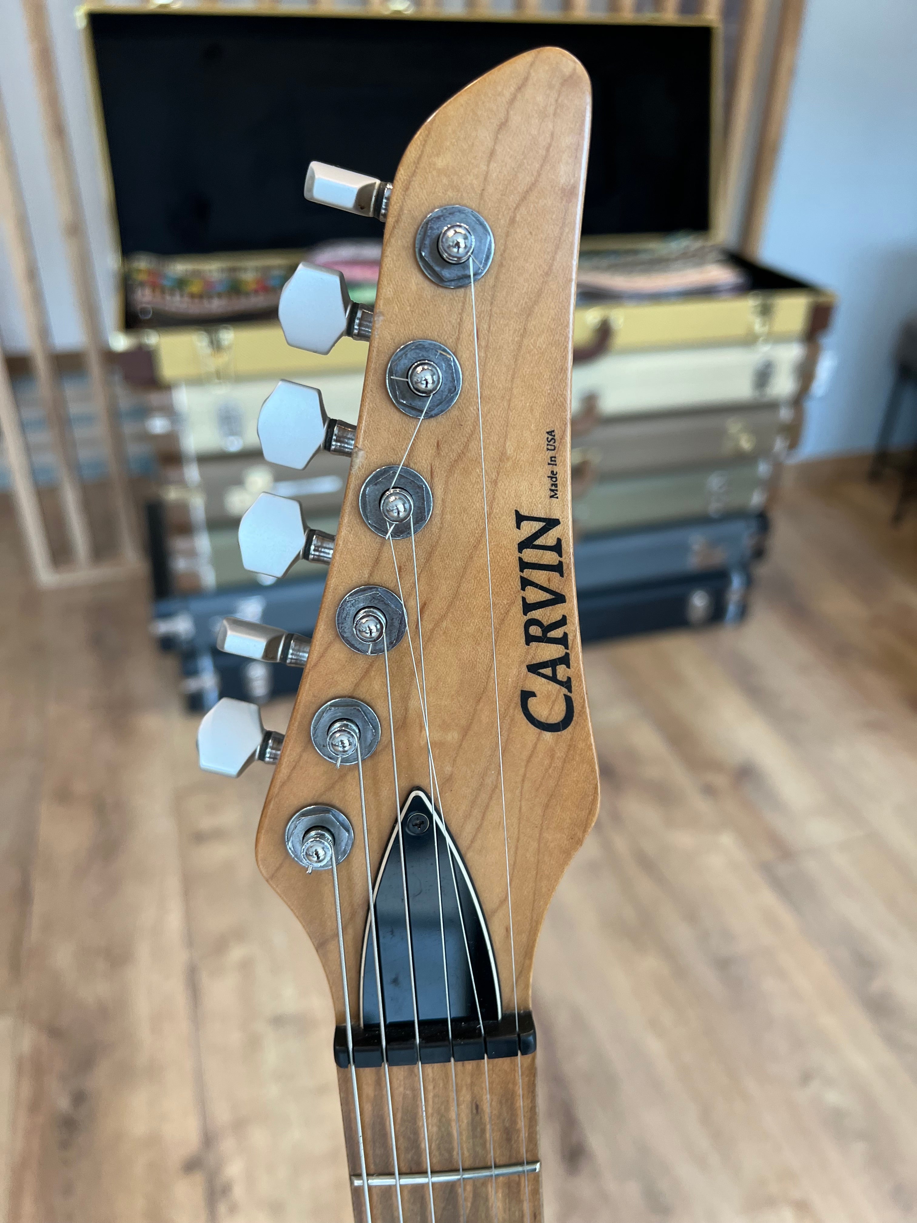 Carvin Bolt T 2-tone Sunburst