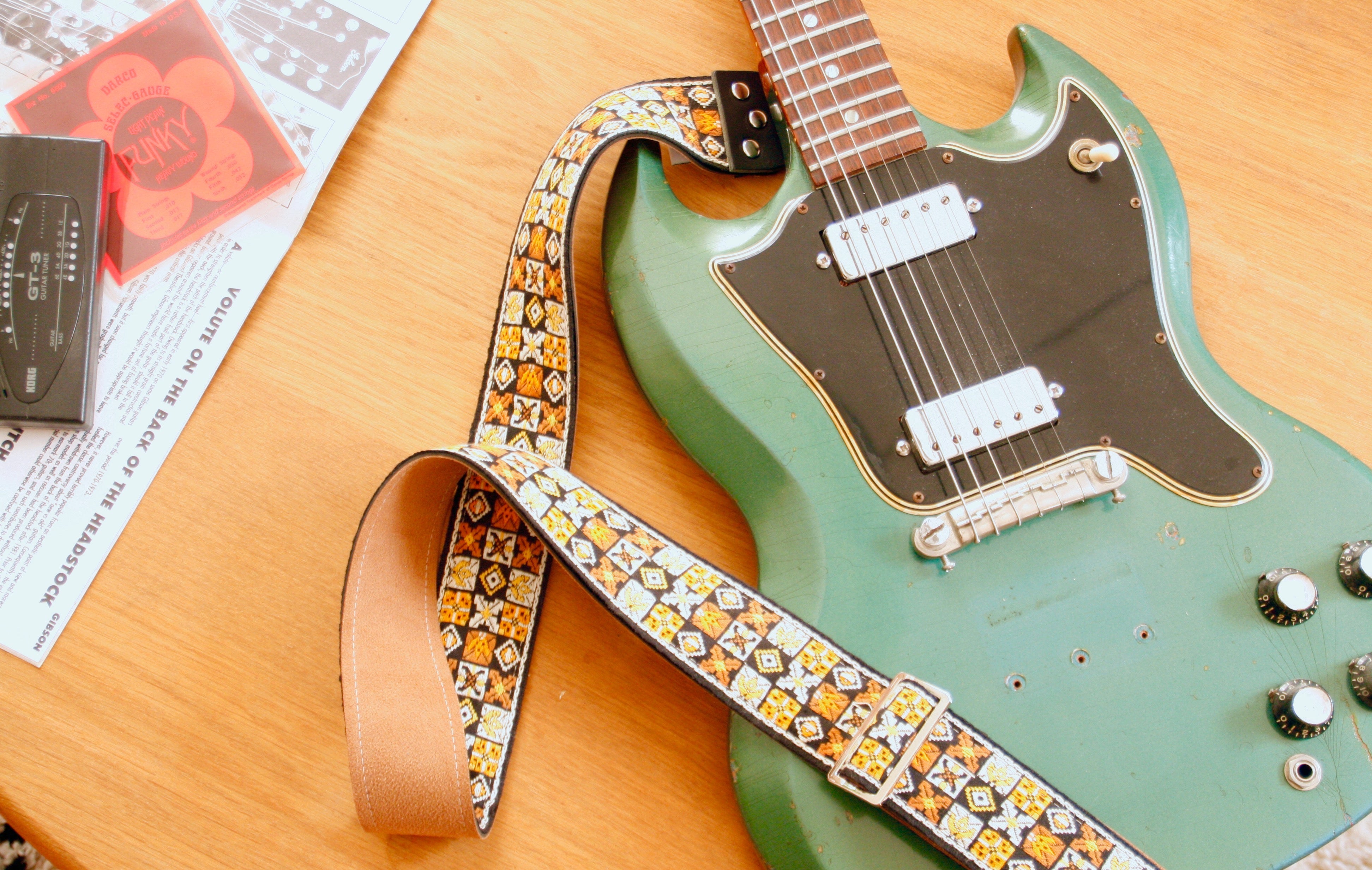 Gold Woodstock Guitar/Bass Hippie Strap