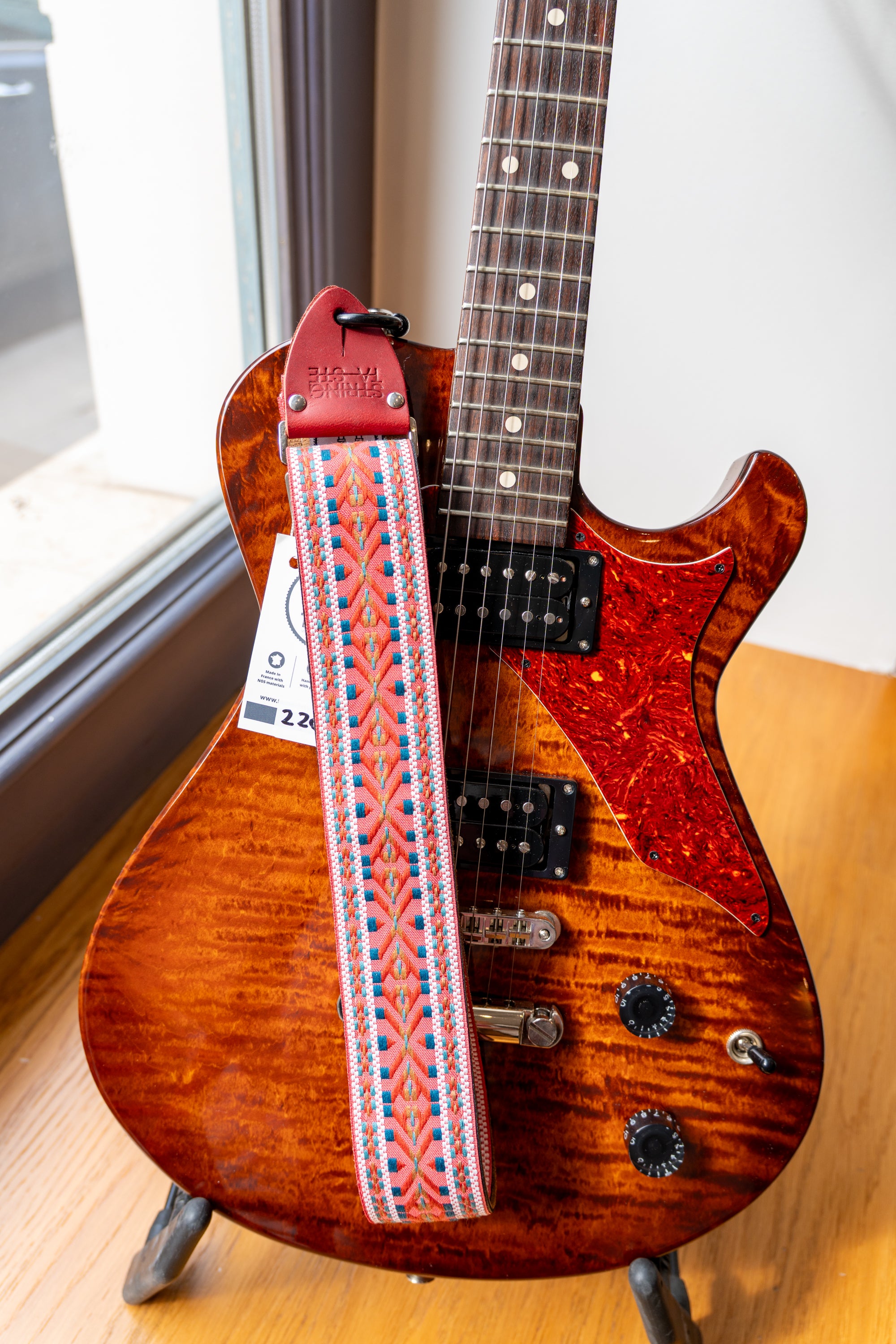 Tom's Vintage Straps - 'Coral Lindy' Guitar/Bass Hippie Strap