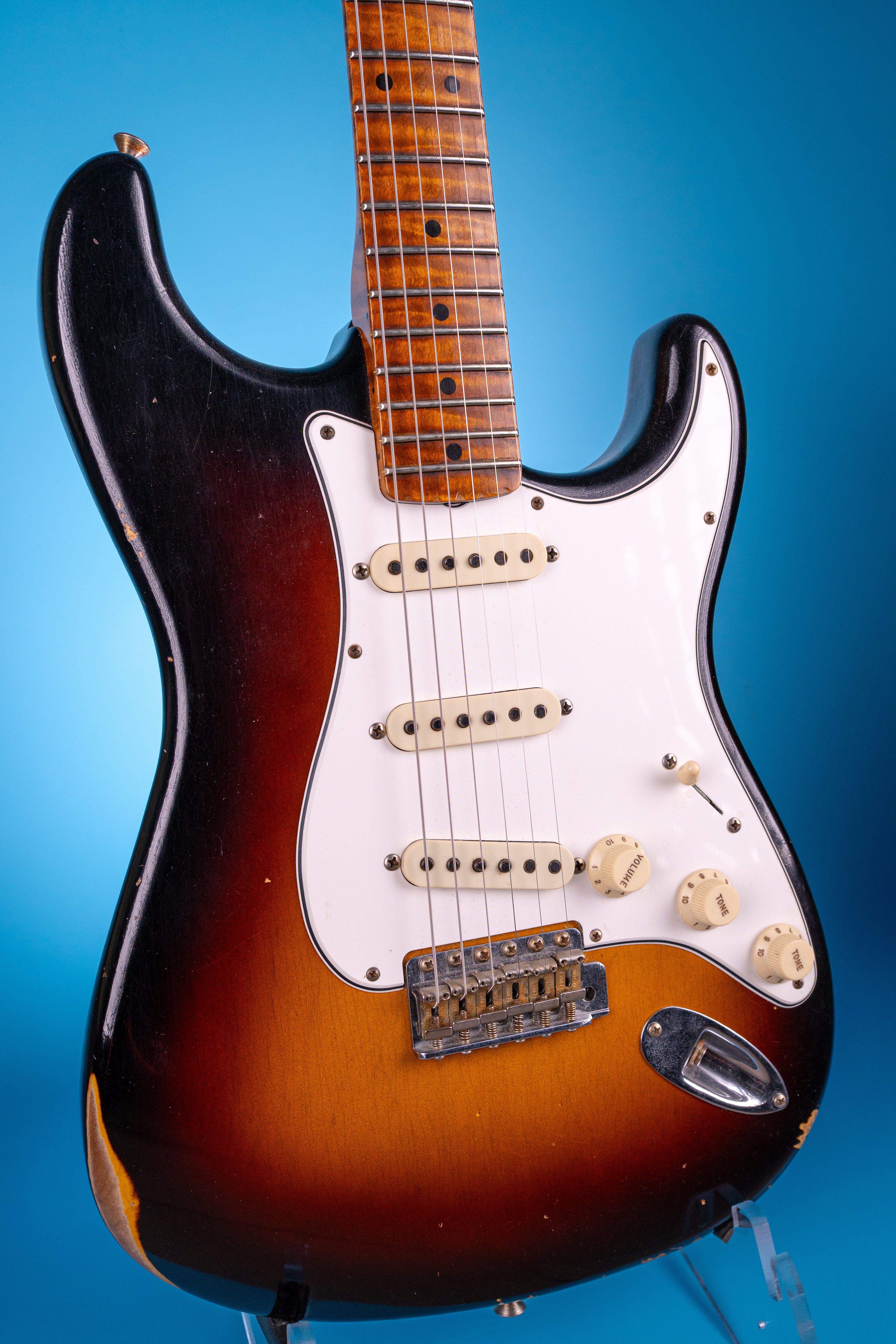 Fender Custom Shop Stratocaster Roasted Tomatillo | String Taste