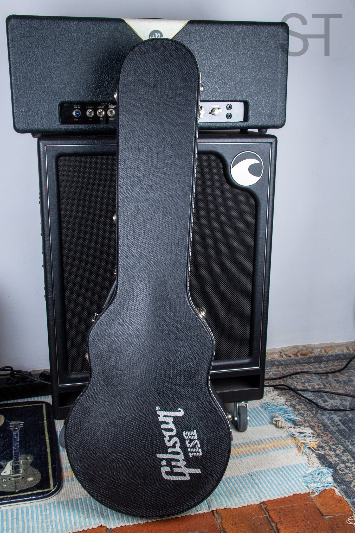 2008 Gibson Les Paul Classic | Ebony | Weight Relieved | String Taste
