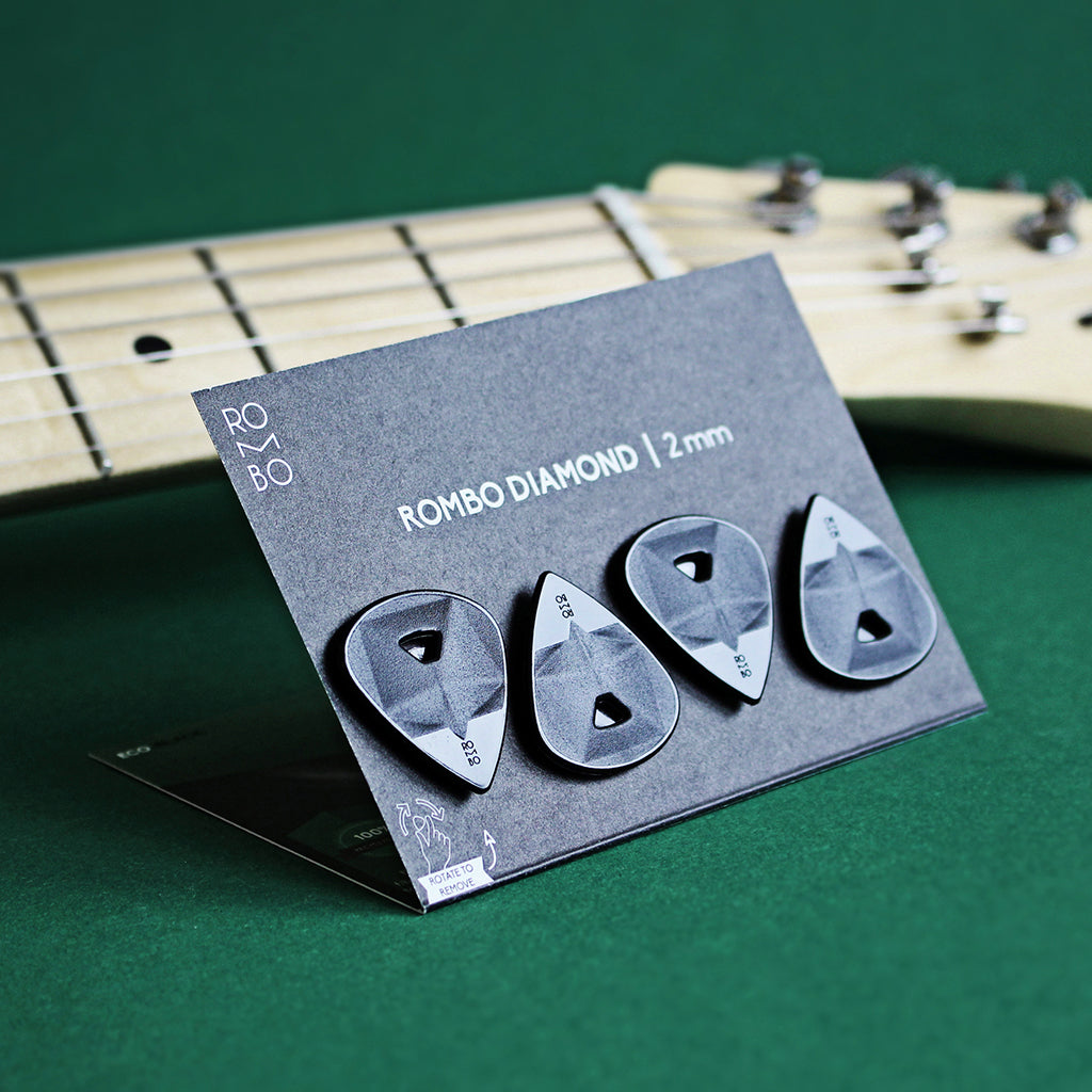 Rombo Diamond Guitar Pick Set – Velvet Touch Deep Black