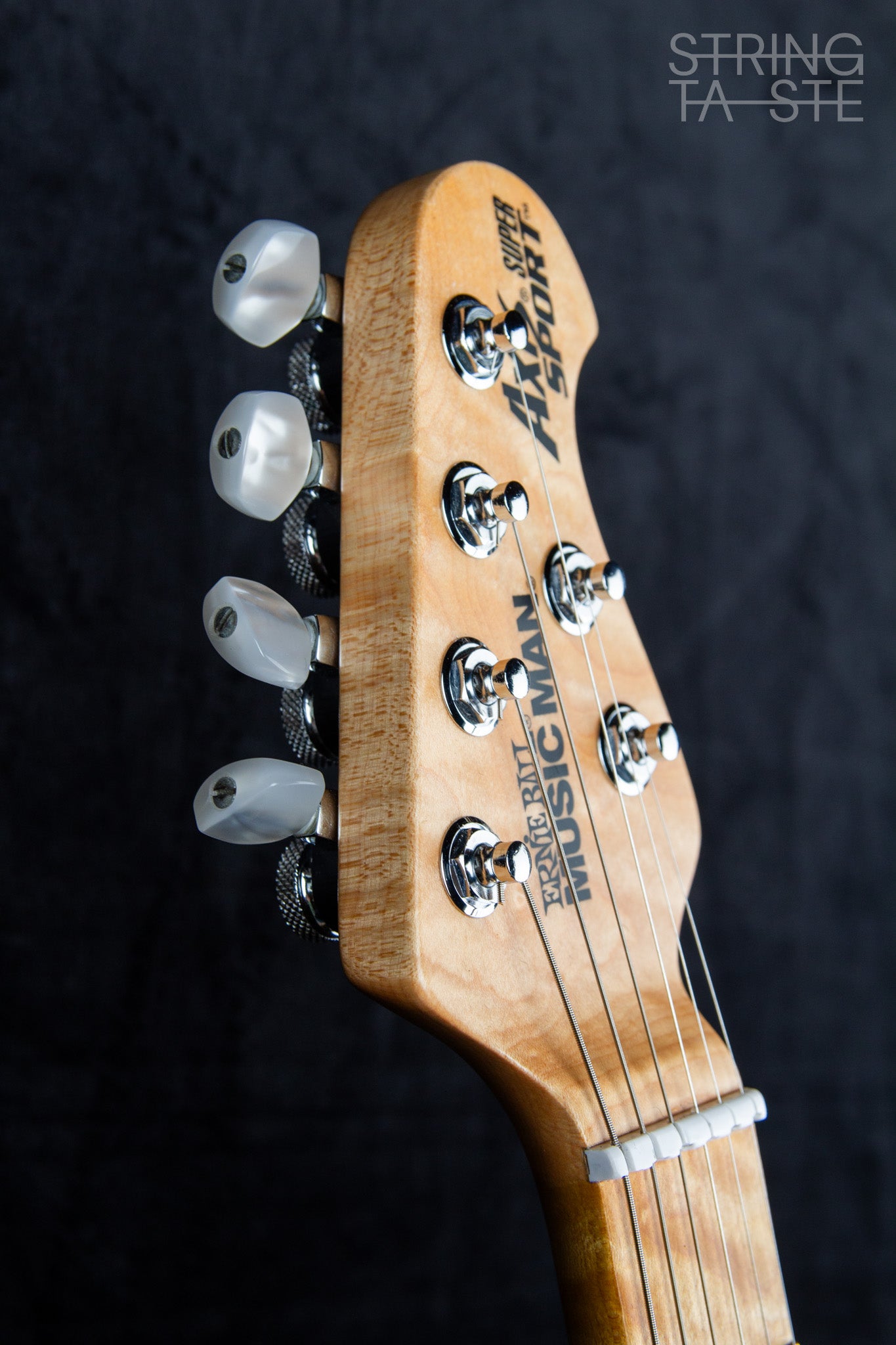 Music Man Axis Super Sport 2016 Semi Hollow HH Tremolo Honey Burst