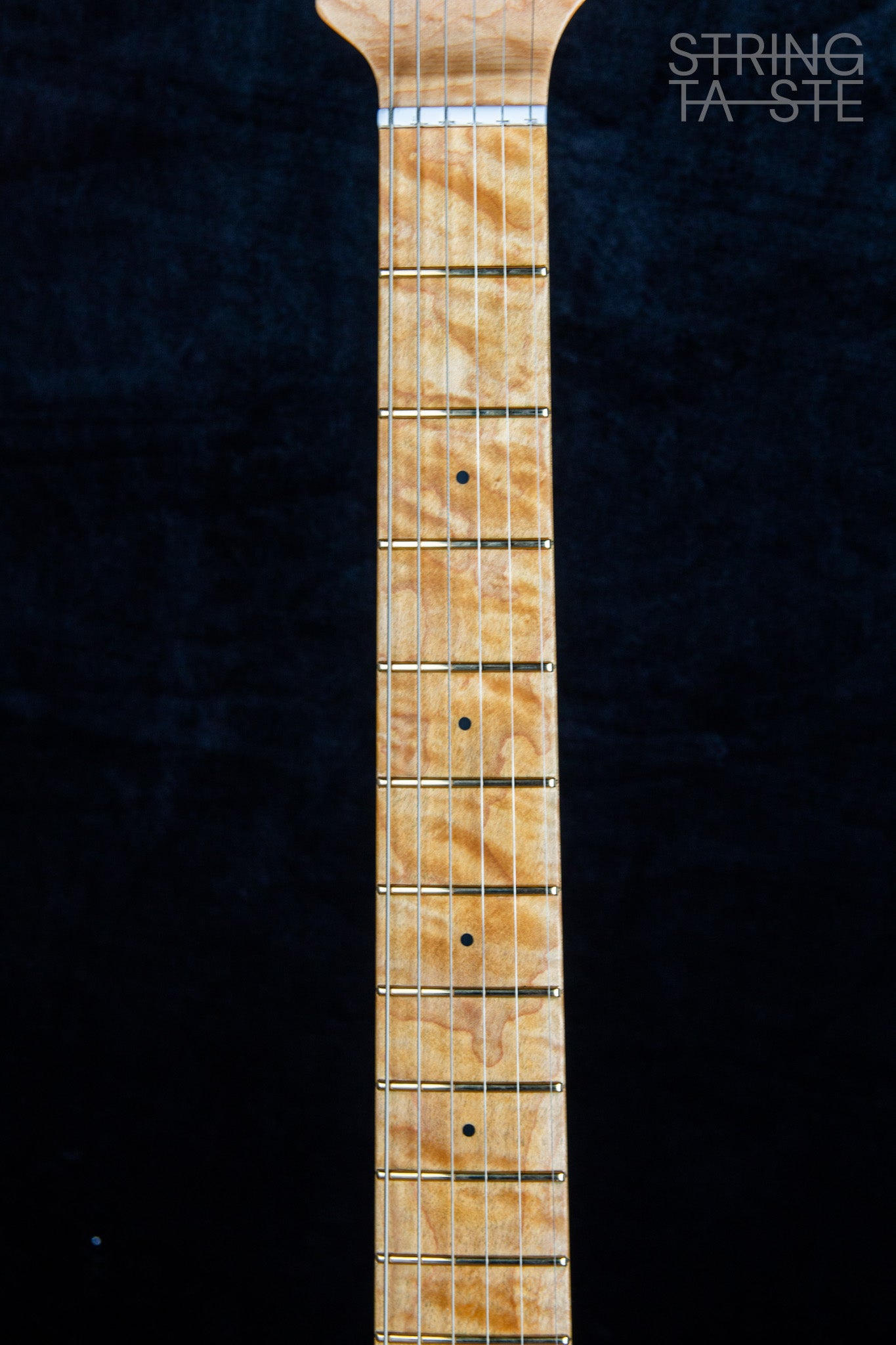 Music Man Axis Super Sport 2016 Semi Hollow HH Tremolo Honey Burst