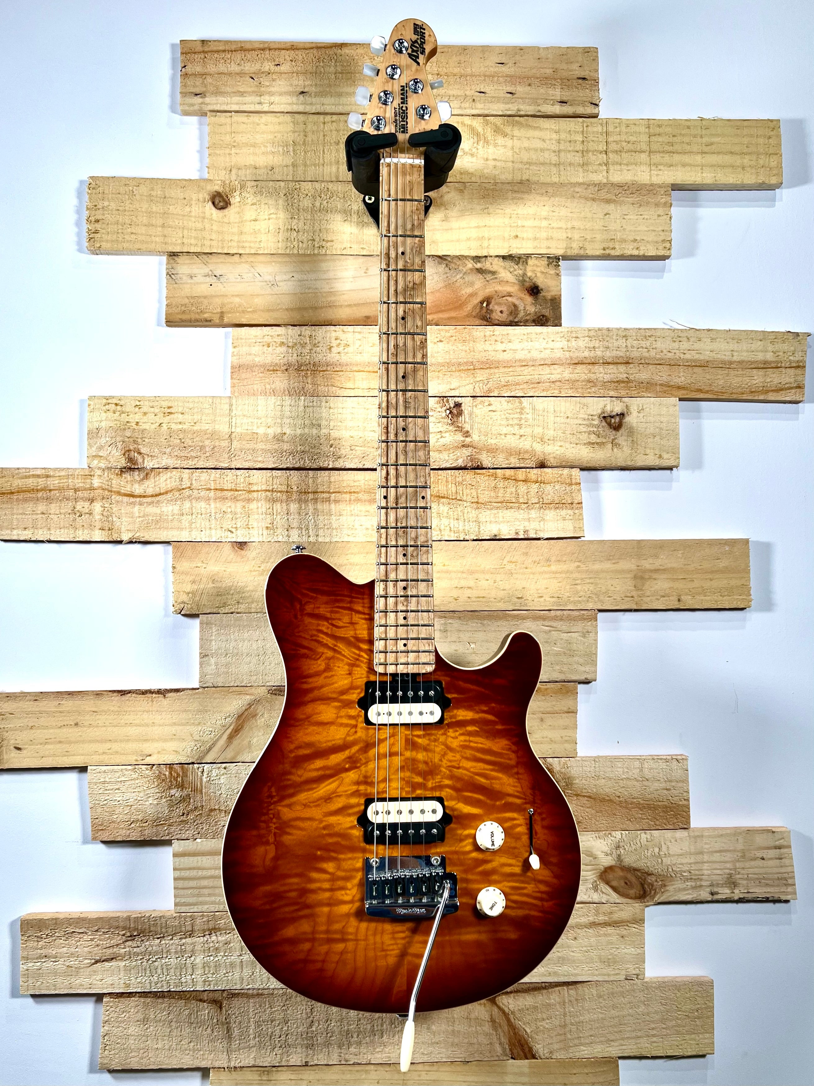 Music Man Axis Super Sport Honey Burst 2008 – String Taste