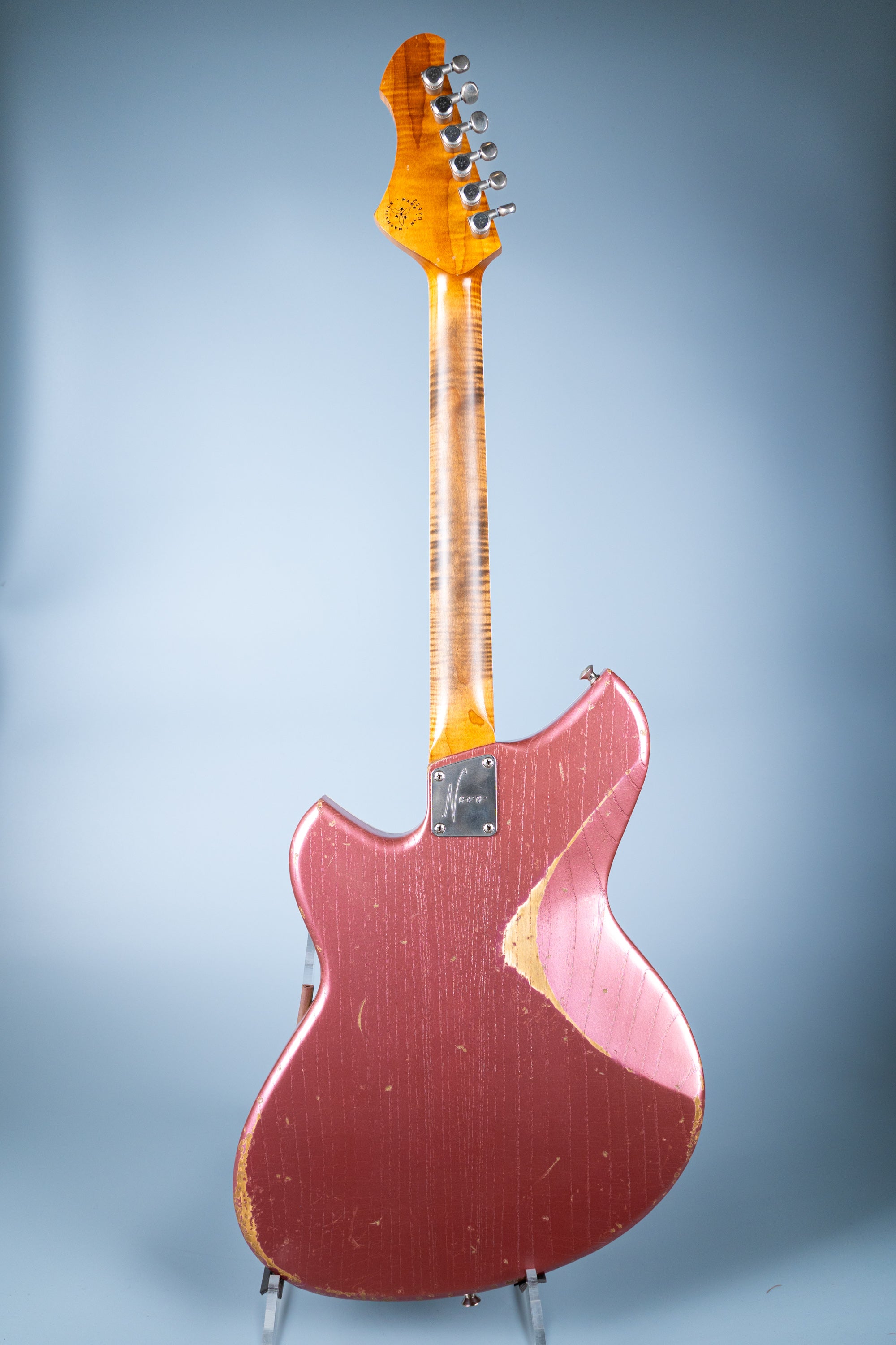 Novo Miris H2 Custom Burgundy Mist 2025