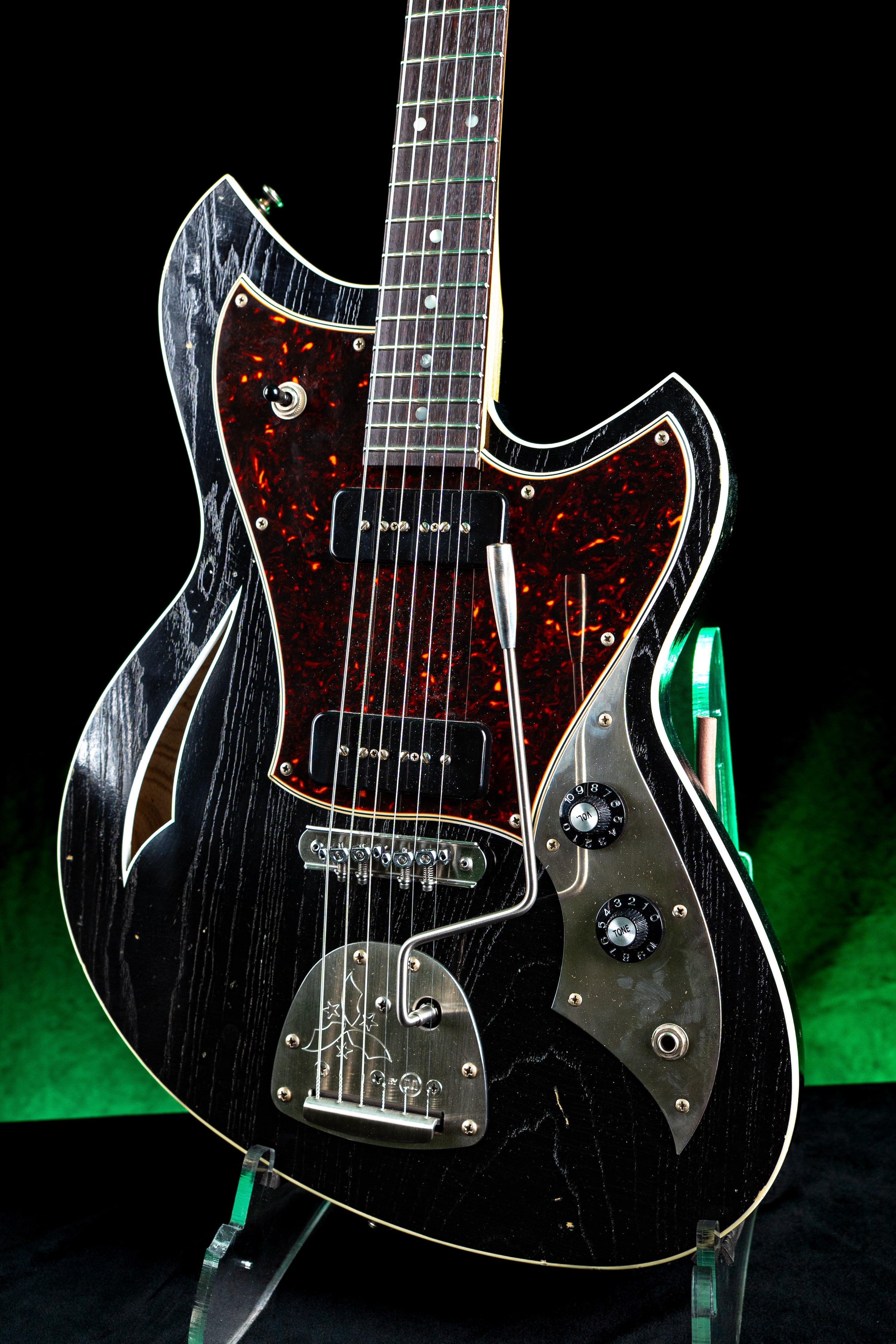 Novo Miris J Bull Black 2025