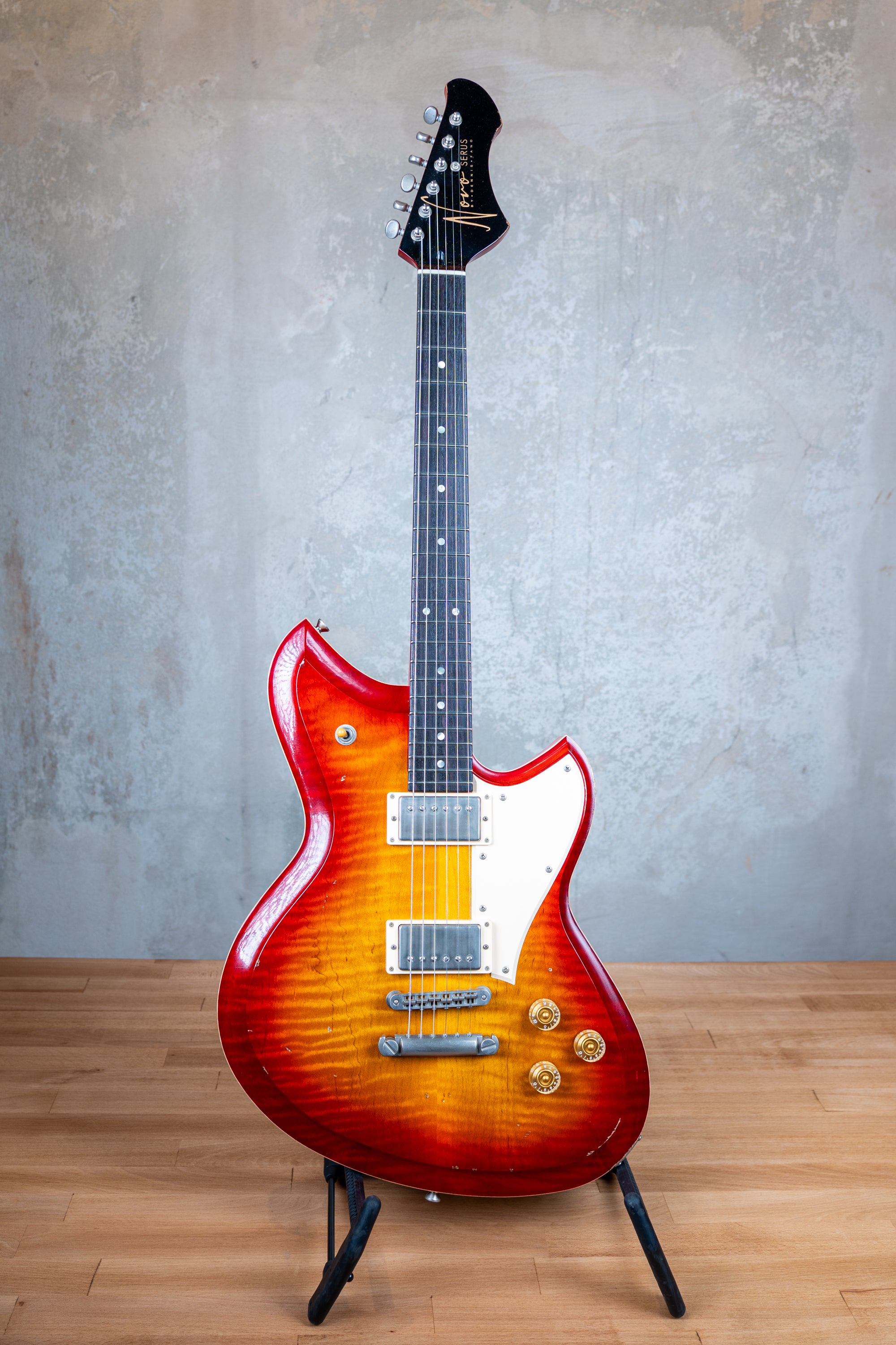 Novo Serus H2 Chambered Faded Cherry Burst