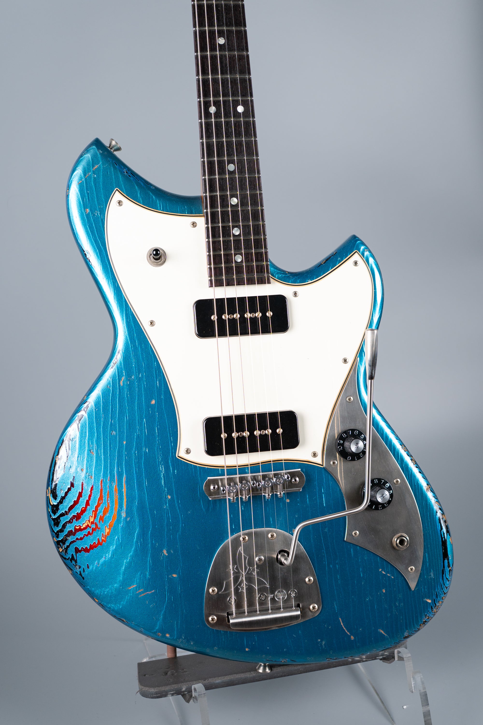 Novo Guitars Serus J - Lake Placid Blue over '64 3-Tone Burst