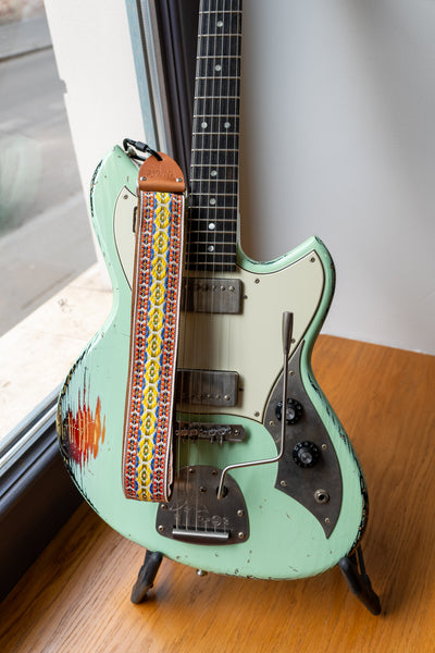 Tom's Vintage Straps - 'Caramel Crossroads' Gitarren-/Bass-Hippie-Gurt