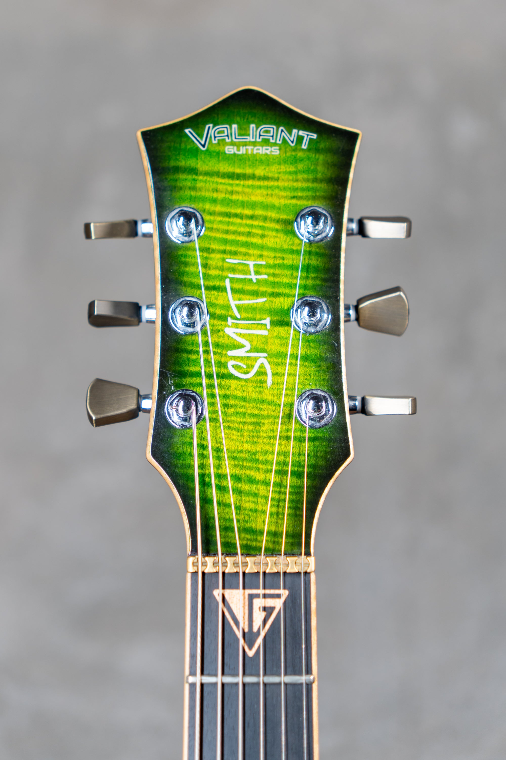 Valiant Smith Flamed Green Burst - single-cut electric guitar