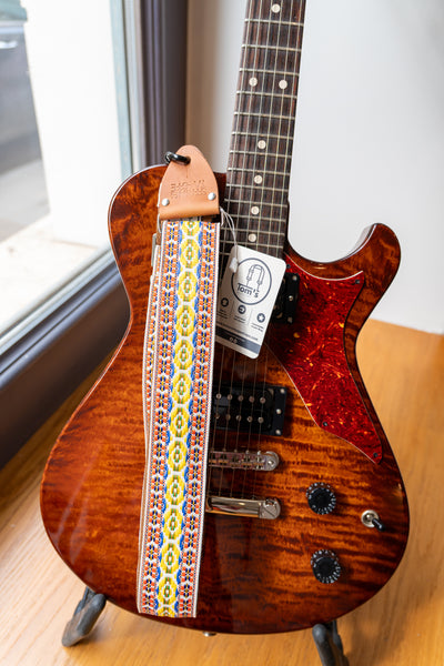 Tom's Vintage Straps - 'Caramel Crossroads' Gitarren-/Bass-Hippie-Gurt