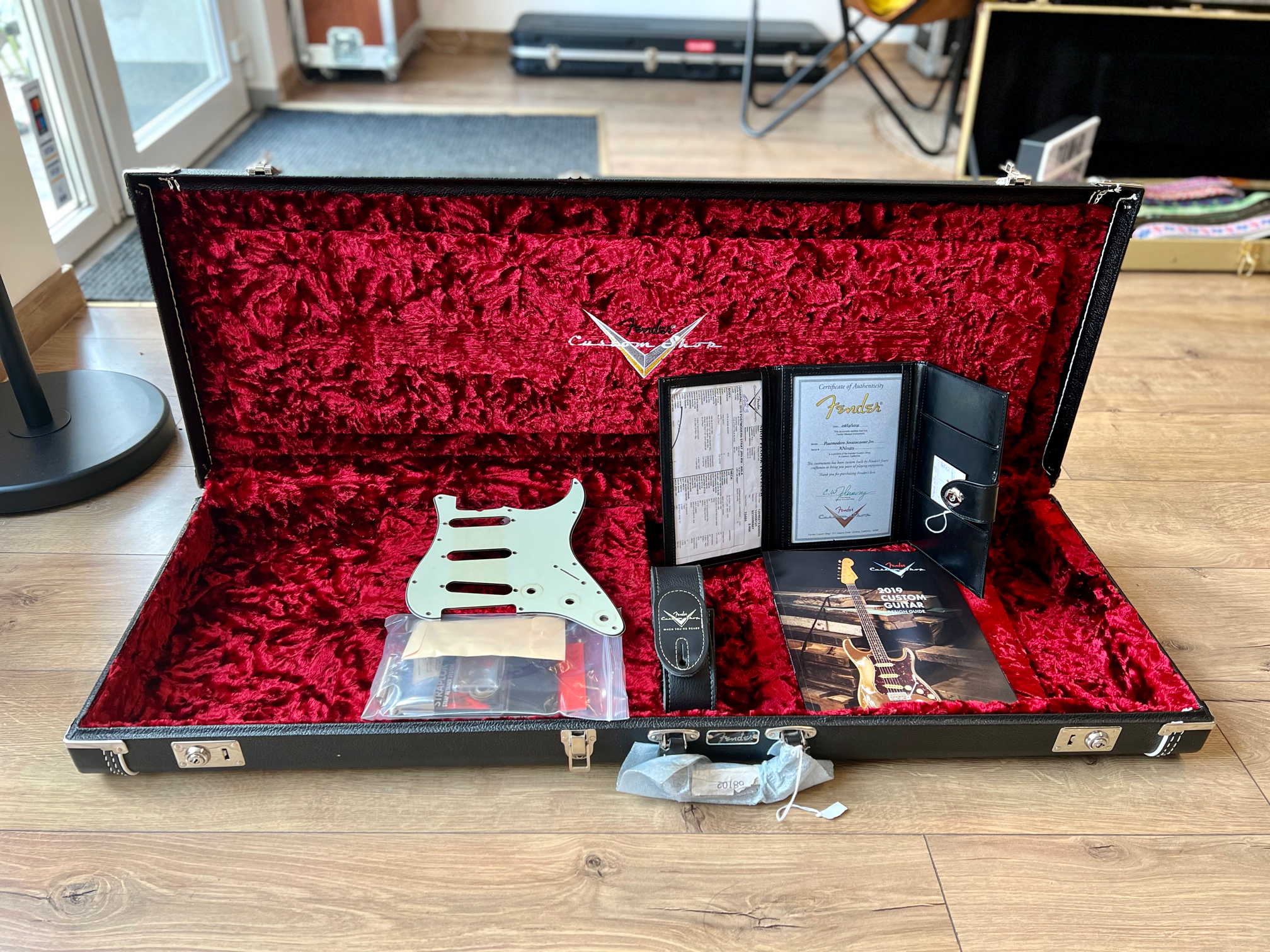 Fender Custom Shop 2019 - Postmodern Journeyman Relic
