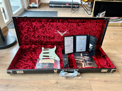 Fender Custom Shop 2019 - Postmodern Journeyman Relic